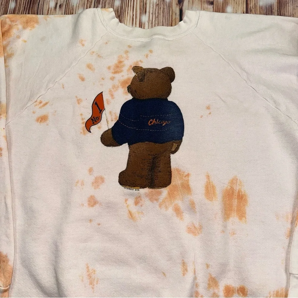 Vintage 1986 Screen Stars Bear Graphic Crewneck Sweater - Cream and Orange XL